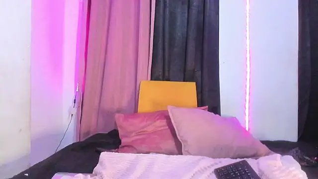 Oliviaa_Evans' Live XXX Chat