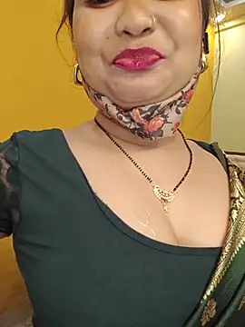 Chat +18 de MONAJI_HOT ao vivo