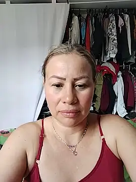LaraCaliente Obrolan Langsung XXX