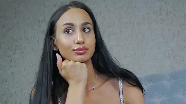 LexxyBloom's Live XXX Chat