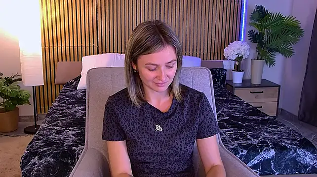 EmeraldGlow Live XXX-Chat