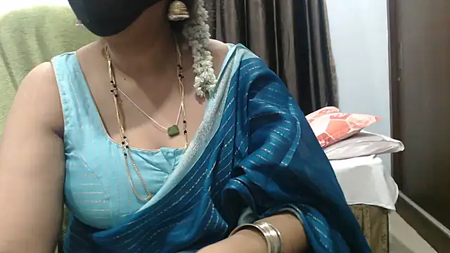 sunitha-3 live XXX chat