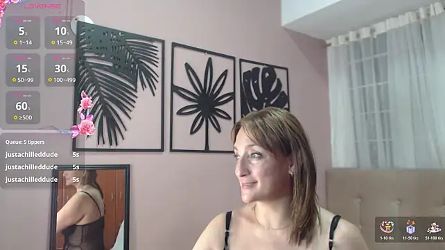 amara_rousse1 Adlı Modelin Canlı XXX Sohbeti