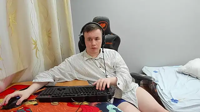 iliaskrislove Chat XXX live