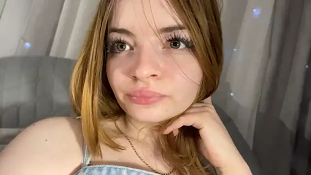 Chat XXX en directo de Elirya