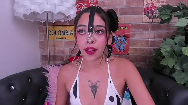 foxy_hannah – Live XXX-chat