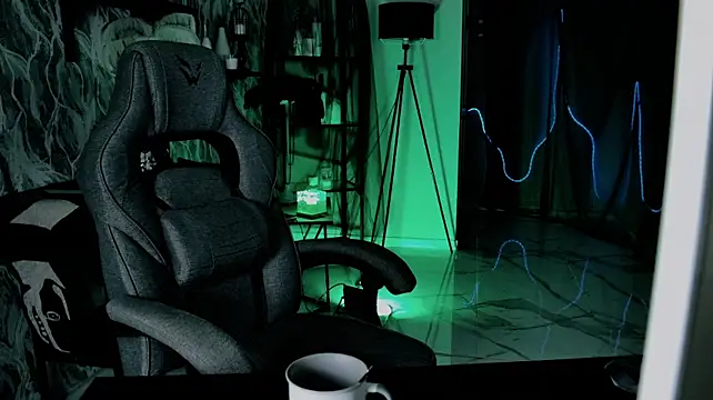 Golden_Dragon's Live XXX Chat