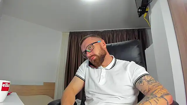 Онлайн чат XXX Findom_guy