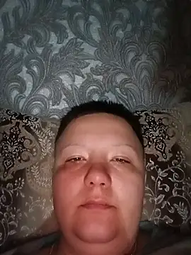 צ'אט XXX בשידור חי של Tina_Mirabella