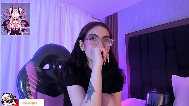 Molly_A Chat XXX live