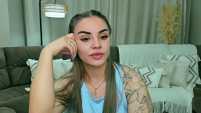 Gabi_Sky Chat XXX in diretta