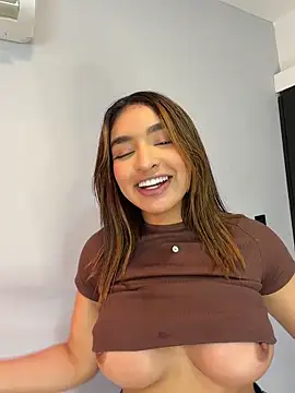 jenn_fit's Live XXX Chat