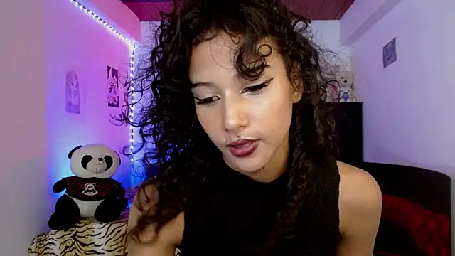Czat XXX na żywo – Thianaa__