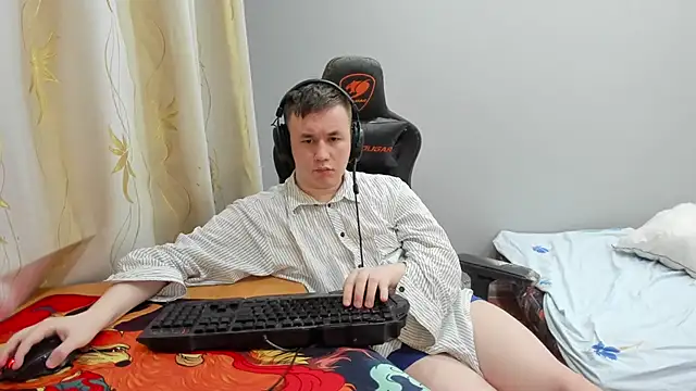 iliaskrislove Adlı Modelin Canlı XXX Sohbeti