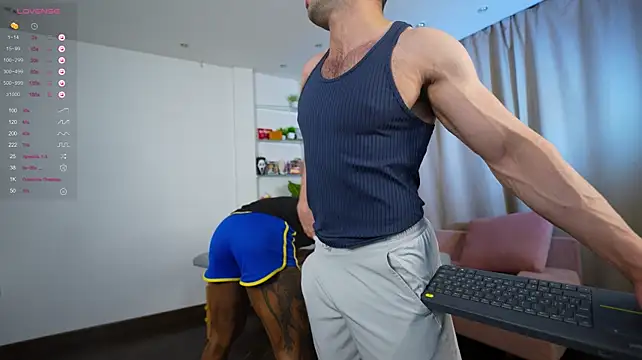 Demianblake Adlı Modelin Canlı XXX Sohbeti
