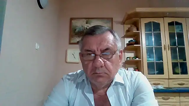 Show modela machomale3 na web-kameri
