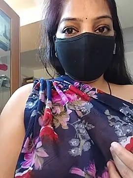 Hot_pooja2 élő XXX-chatje