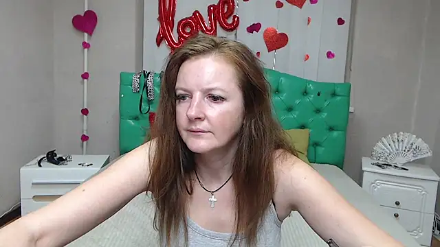Živý XXX chat MeganPirs