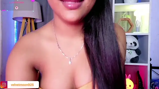 sima_babe Adlı Modelin Canlı XXX Sohbeti
