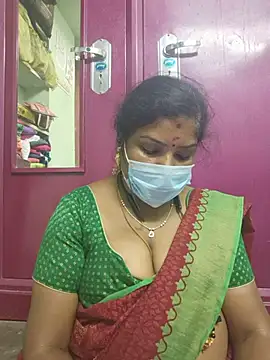 tamil-kamakanni's Live XXX Chat