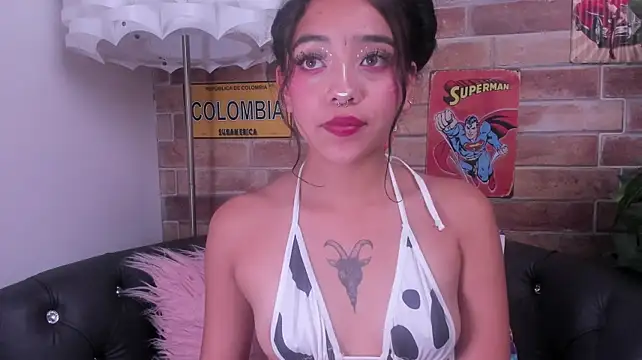 foxy_hannah 라이브 XXX 채팅