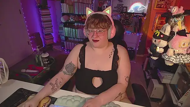 FatVeronica's Live XXX Chat