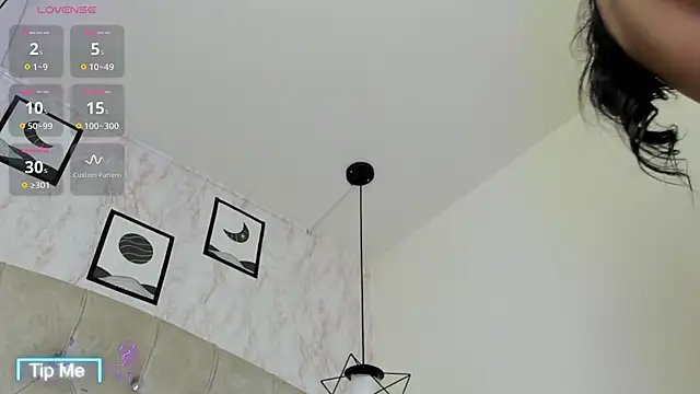Raichell_ Chat XXX in diretta