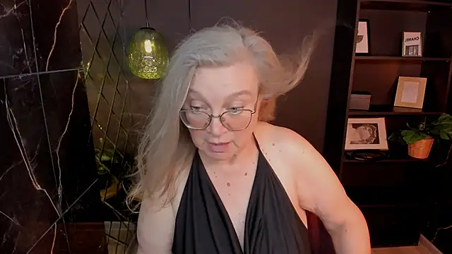 NataliMellow's Webcam Show