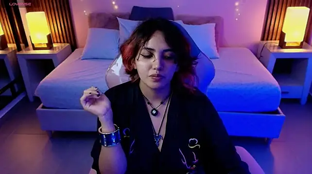 lune_noire Adlı Modelin Canlı XXX Sohbeti