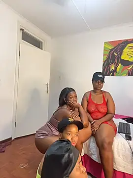 SexyChill1992's Live XXX Chat