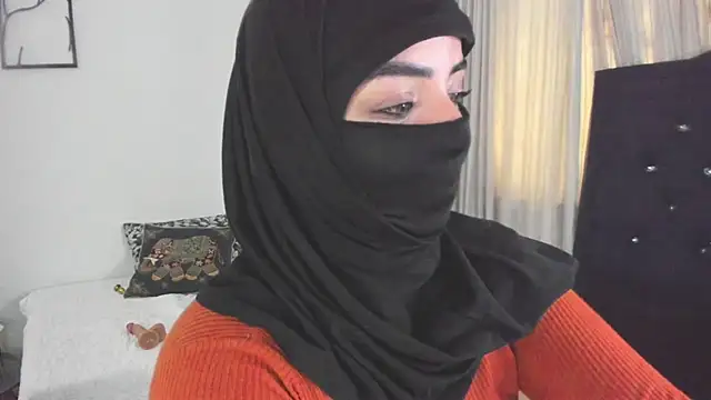Chat XXX en directo de Uzra_hayed