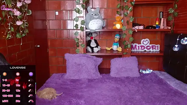 MidoriQuiinn's Live XXX Chat