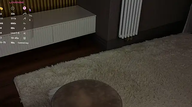 Chat XXX en directo de tinyanie