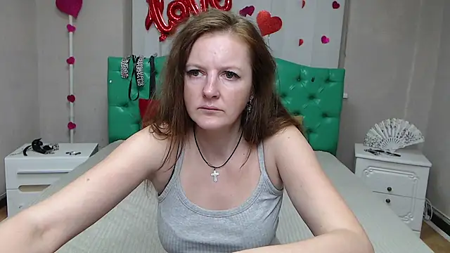 Živý XXX chat MeganPirs