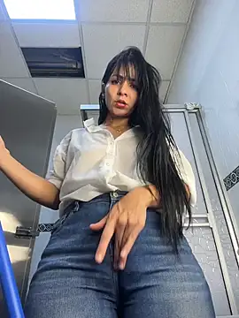 LuxeBrunetteXXX: απευθείας συνομιλία ΧΧΧ