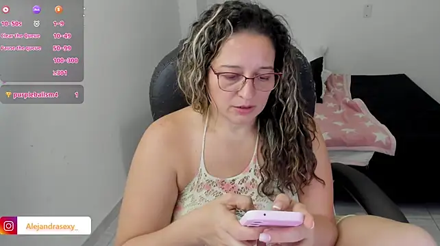 alejandra_milf_'s Live XXX Chat