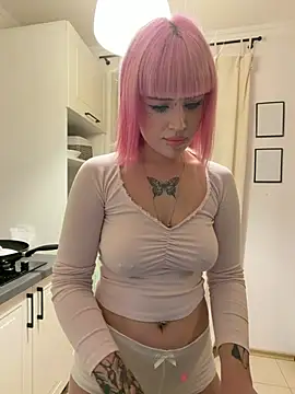 צ'אט XXX בשידור חי של EmberSweety