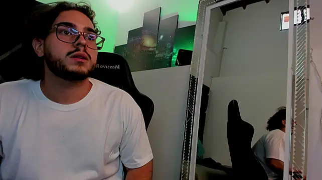 Enzo_bossJS Live XXX Chat