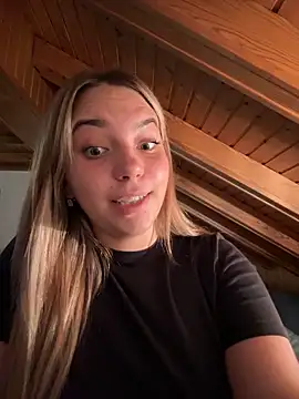 Naomi-Klein Live XXX-Chat