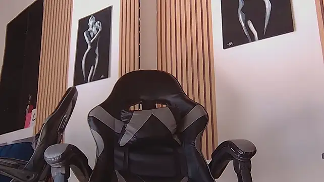 Alexxus_Smith: онлайн-секс-чат