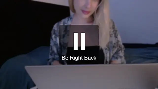 Lia_noo_regrets' Live XXX Chat