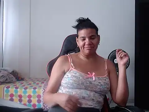 Adriana_0312's Live XXX Chat