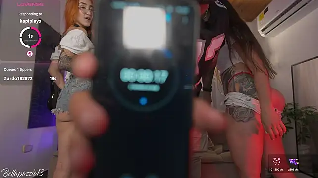 XXX chat uživo modela Bellapazzia