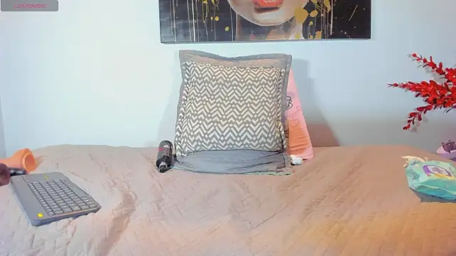 Karlaliones69's Live XXX Chat