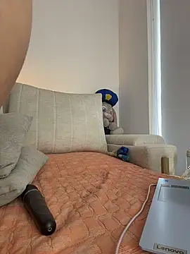 EmilyCxx Chat XXX in diretta