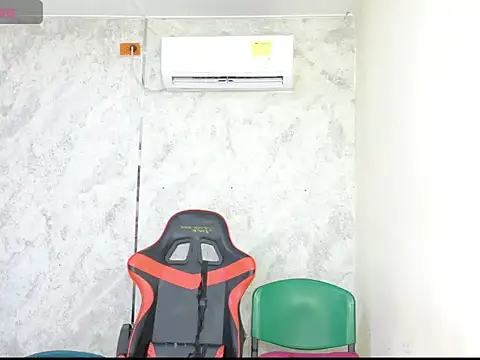 manuu_0_ XXX чат на живо