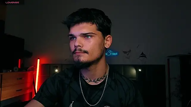 JordanShow: απευθείας συνομιλία ΧΧΧ
