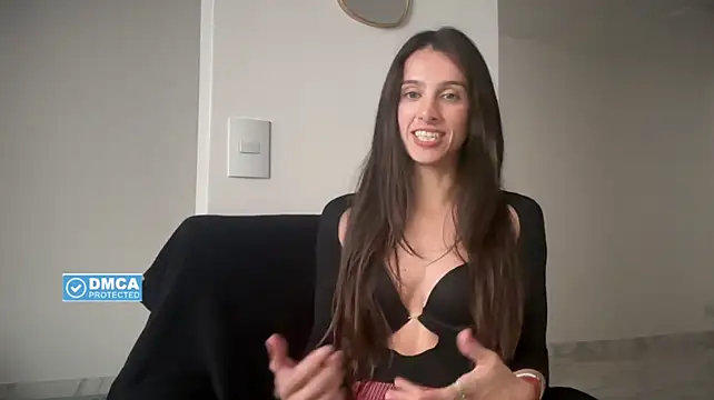 Chat +18 de meowgic ao vivo