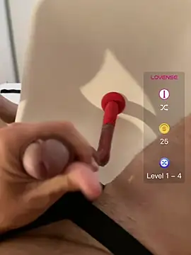 taallguyy_196 Show Webcam