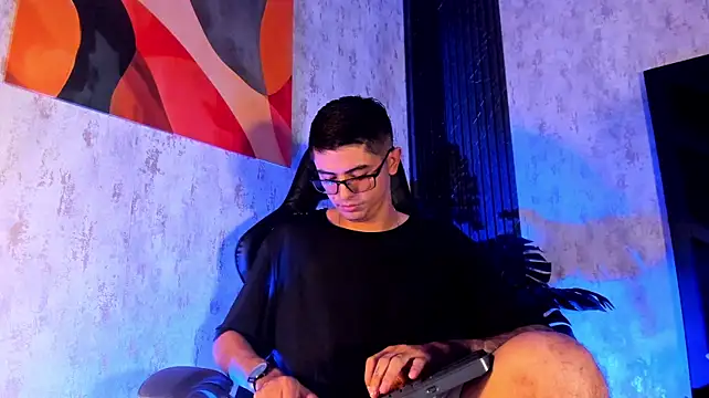 Ostin_Colt live XXX chat